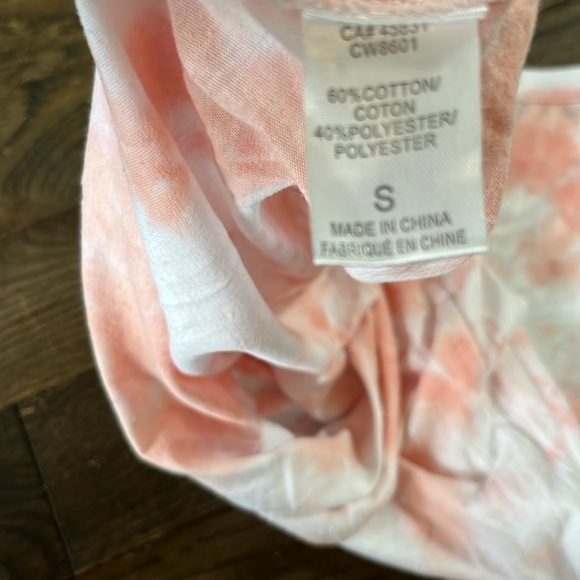 Chaser loves Anthropologie tshirt - Picture 4 of 4